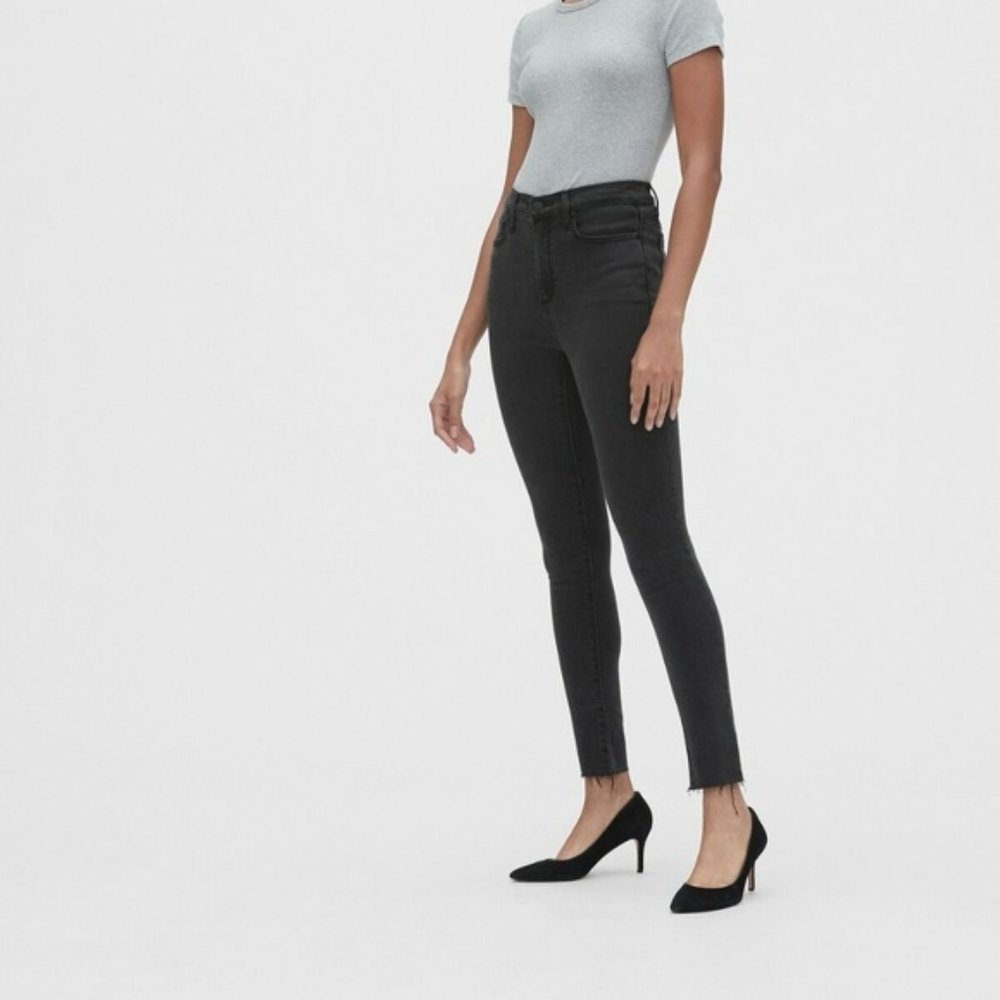 GAP Denim Soft True Skinny Black Wash size 26R